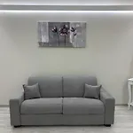 Moma\'S House